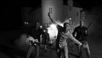 Vili Resnik predstavlja videospot za novo pesem'Moj objem'